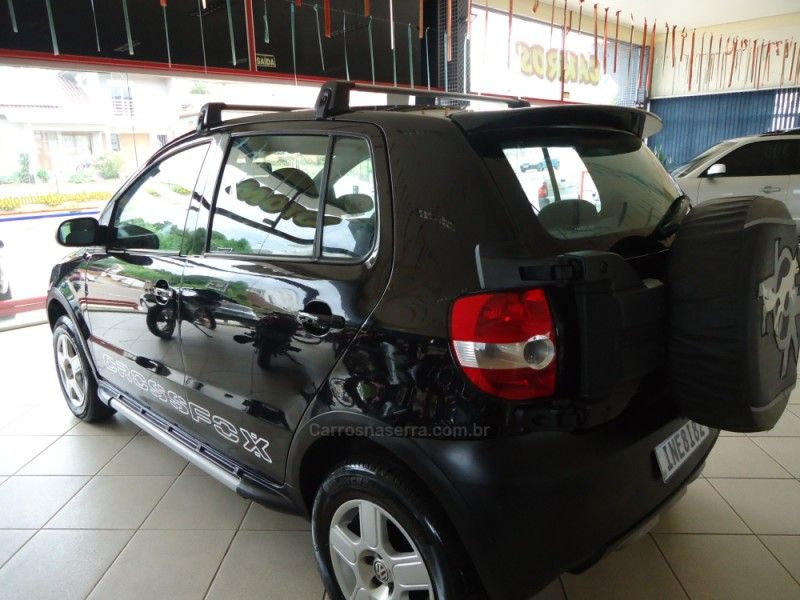 VOLKSWAGEN CROSSFOX 1.6 MI 8V 2006/2006 BOURSCHEID CARROS E MOTOS SANTA CLARA DO SUL / Carros no Vale VOLKSWAGEN CROSSFOX 1.6 MI 8V 2006/2006 BOURSCHEID CARROS E MOTOS SANTA CLARA DO SUL / Carros no Vale