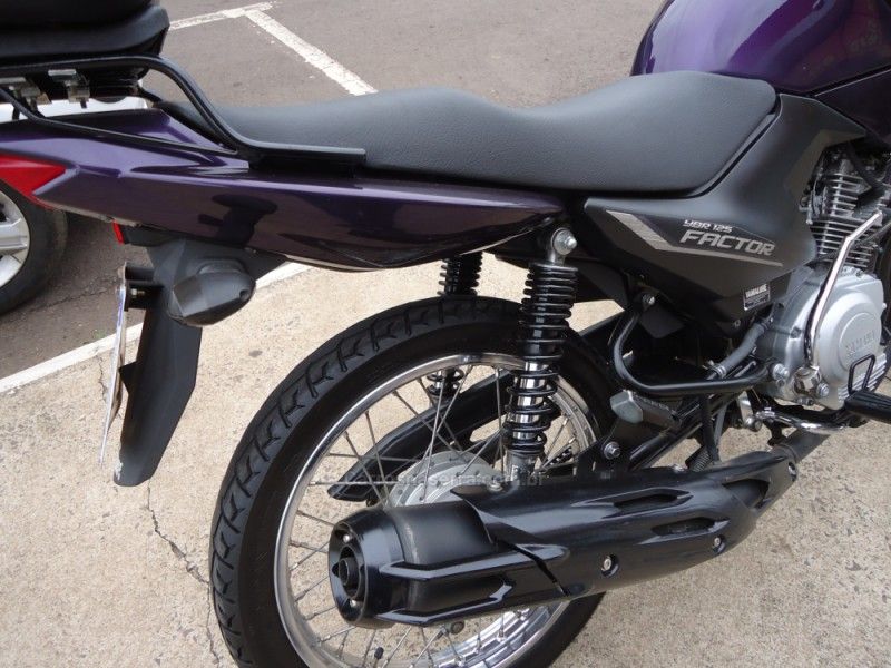 YAMAHA FACTOR YBR 125 K 2012/2012 BOURSCHEID CARROS E MOTOS SANTA CLARA DO SUL / Carros no Vale