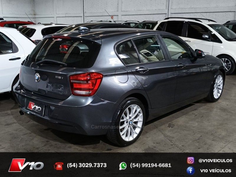 BMW 118I 1.6 URBAN LINE 16V TURBO 2013/2014 V10 VEÍCULOS CAXIAS DO SUL / Carros no Vale BMW 118I 1.6 URBAN LINE 16V TURBO 2013/2014 V10 VEÍCULOS CAXIAS DO SUL / Carros no Vale