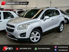 CHEVROLET TRACKER 1.8 MPFI LTZ 4X2 16V 2014/2015 V10 VEÍCULOS CAXIAS DO SUL / Carros no Vale