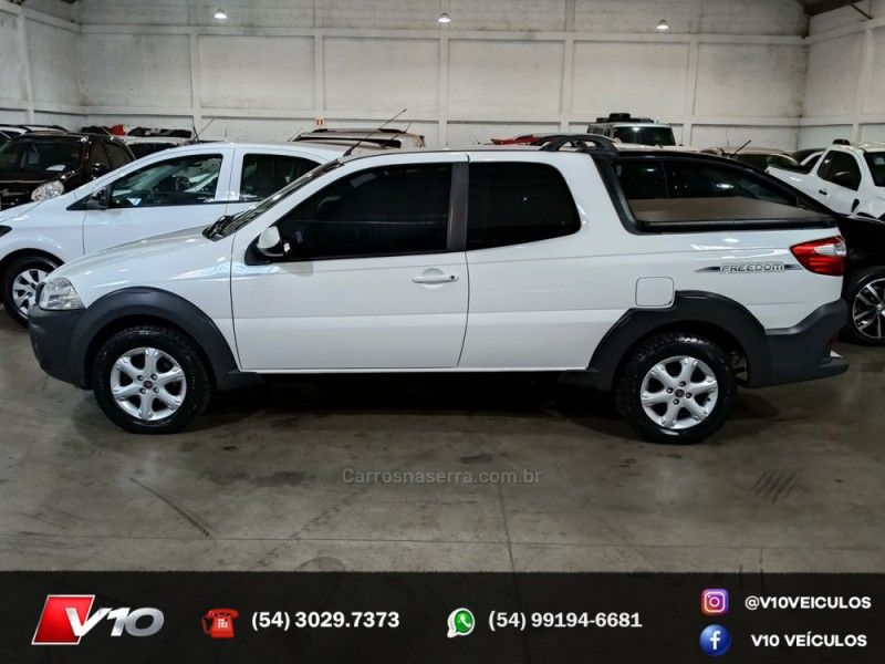 FIAT STRADA 1.4 FREEDOM CD 8V 3P 2018/2019 V10 VEÍCULOS CAXIAS DO SUL / Carros no Vale