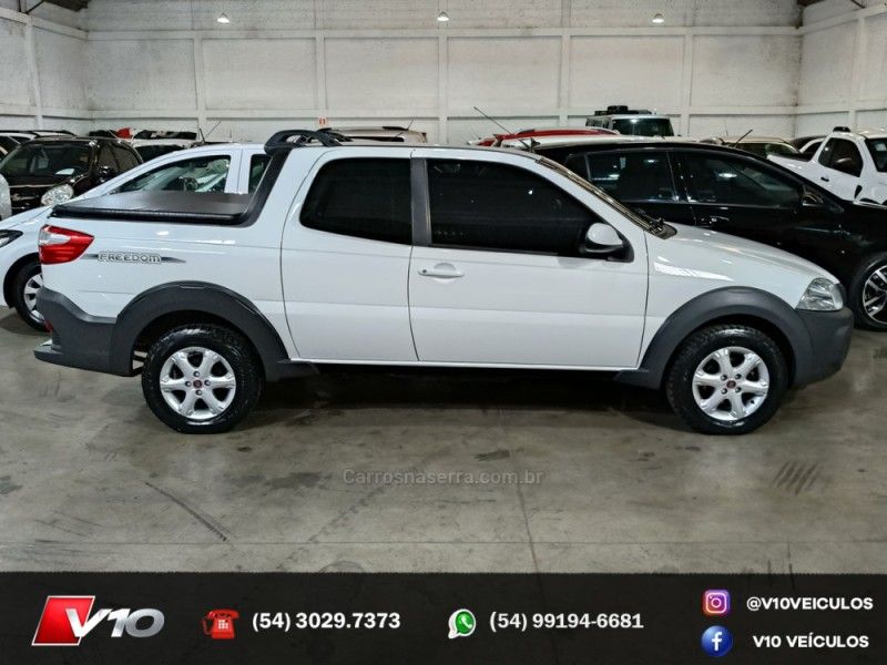 FIAT STRADA 1.4 FREEDOM CD 8V 3P 2018/2019 V10 VEÍCULOS CAXIAS DO SUL / Carros no Vale