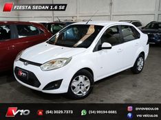 FORD FIESTA 1.6 ROCAM SE SEDAN 8V 2013/2014 V10 VEÍCULOS CAXIAS DO SUL / Carros no Vale