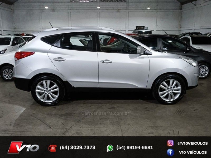 HYUNDAI IX35 2.0 MPFI GLS 16V 2013/2014 V10 VEÍCULOS CAXIAS DO SUL / Carros no Vale HYUNDAI IX35 2.0 MPFI GLS 16V 2013/2014 V10 VEÍCULOS CAXIAS DO SUL / Carros no Vale