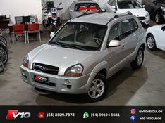 HYUNDAI TUCSON 2.0 MPFI GLS 16V 143CV 2WD 2013/2013 V10 VEÍCULOS CAXIAS DO SUL / Carros no Vale