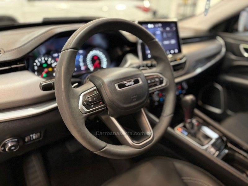 JEEP COMPASS 1.3 LONGITUDE T270 16V TURBO 4X2 2023/2024 LUIGGI AUTOMÓVEIS CARLOS BARBOSA / Carros no Vale JEEP COMPASS 1.3 LONGITUDE T270 16V TURBO 4X2 2023/2024 LUIGGI AUTOMÓVEIS CARLOS BARBOSA / Carros no Vale