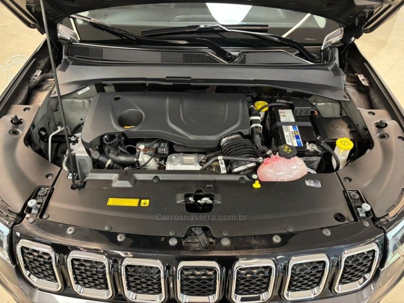 JEEP COMPASS 1.3 LONGITUDE T270 16V TURBO 4X2 2023/2024 LUIGGI AUTOMÓVEIS CARLOS BARBOSA / Carros no Vale JEEP COMPASS 1.3 LONGITUDE T270 16V TURBO 4X2 2023/2024 LUIGGI AUTOMÓVEIS CARLOS BARBOSA / Carros no Vale