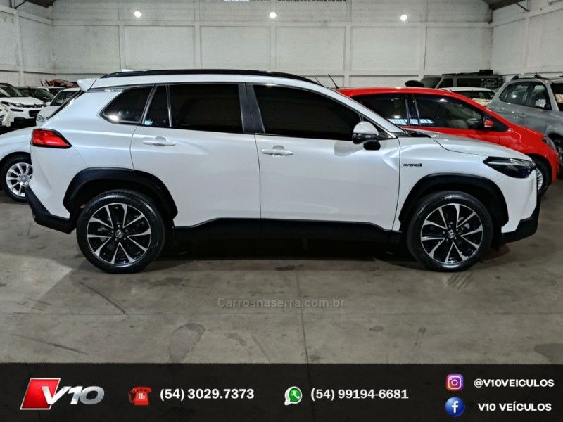 TOYOTA COROLLA 1.8 CROSS XRX 16V HÍBRIDO 2022/2023 V10 VEÍCULOS CAXIAS DO SUL / Carros no Vale