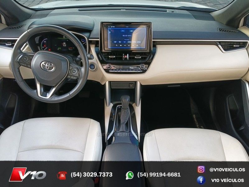 TOYOTA COROLLA 1.8 CROSS XRX 16V HÍBRIDO 2022/2023 V10 VEÍCULOS CAXIAS DO SUL / Carros no Vale