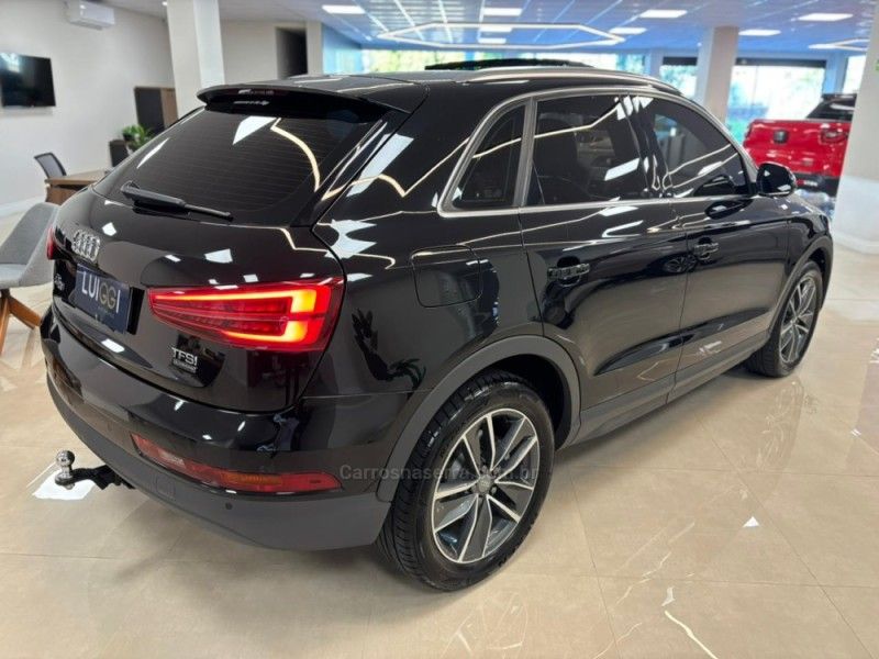 AUDI Q3 2.0 TFSI QUATTRO S TRONIC 2017/2018 LUIGGI AUTOMÓVEIS CARLOS BARBOSA / Carros no Vale