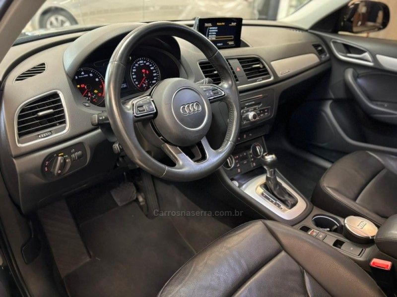 AUDI Q3 2.0 TFSI QUATTRO S TRONIC 2017/2018 LUIGGI AUTOMÓVEIS CARLOS BARBOSA / Carros no Vale
