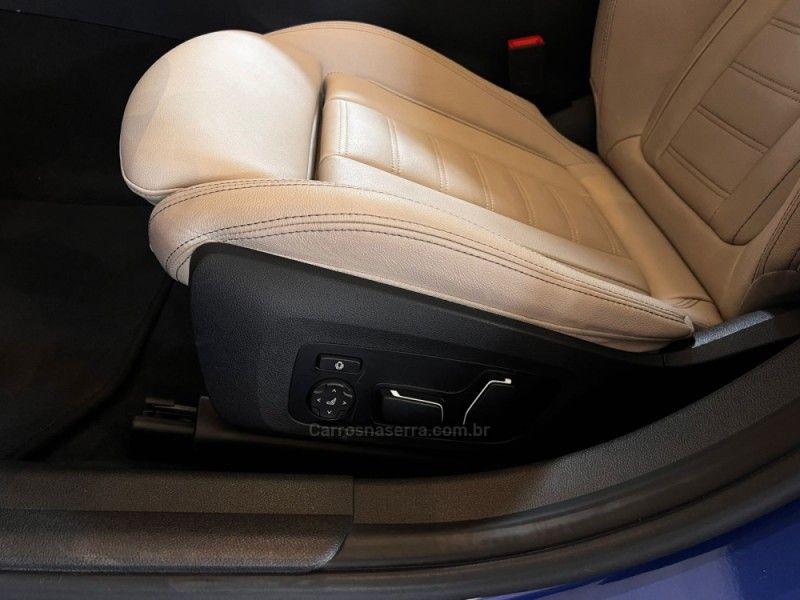 BMW 320I 2.0 M SPORT 16V TURBO ACTIVEFLEX 2024/2024 AUTOGRIF MOTORS CAMPO BOM / Carros no Vale BMW 320I 2.0 M SPORT 16V TURBO ACTIVEFLEX 2024/2024 AUTOGRIF MOTORS CAMPO BOM / Carros no Vale