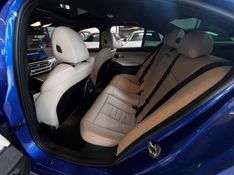 BMW 320I 2.0 M SPORT 16V TURBO ACTIVEFLEX 2024/2024 AUTOGRIF MOTORS CAMPO BOM / Carros no Vale