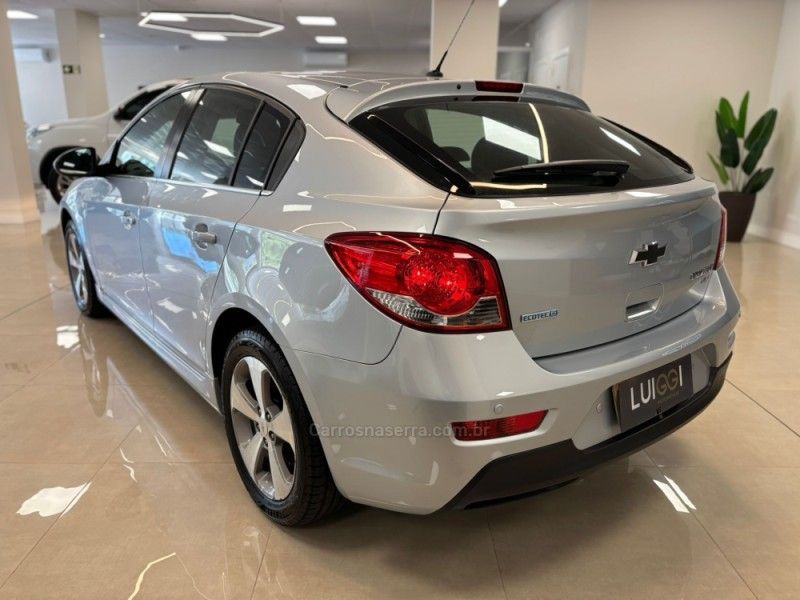 CHEVROLET CRUZE 1.8 LT SPORT6 16V 2012/2013 LUIGGI AUTOMÓVEIS CARLOS BARBOSA / Carros no Vale CHEVROLET CRUZE 1.8 LT SPORT6 16V 2012/2013 LUIGGI AUTOMÓVEIS CARLOS BARBOSA / Carros no Vale