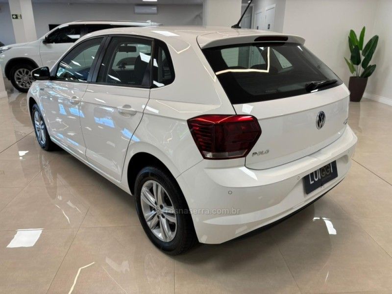 VOLKSWAGEN POLO 1.0 200 TSI COMFORTLINE 2019/2020 LUIGGI AUTOMÓVEIS CARLOS BARBOSA / Carros no Vale