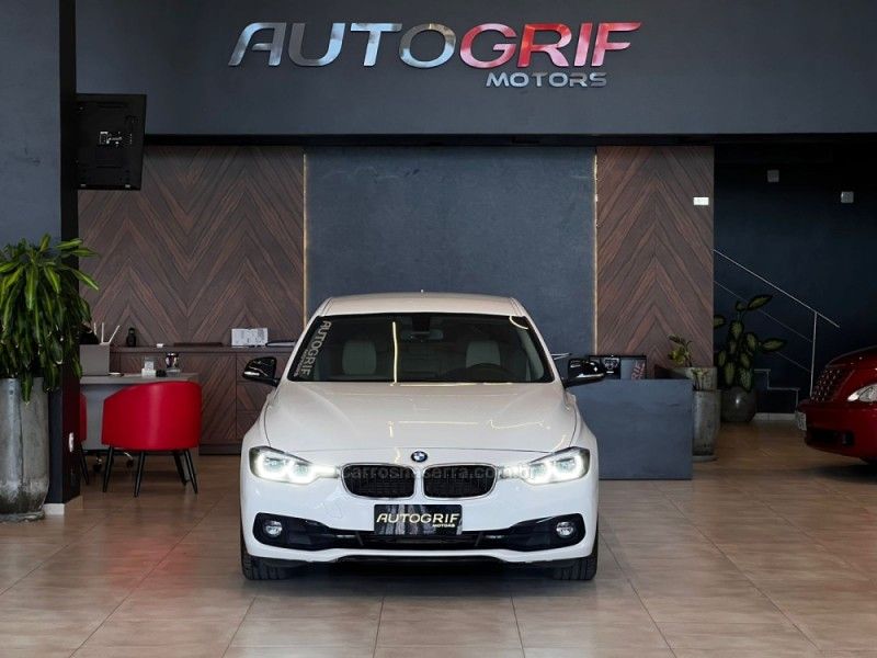BMW 320I 2.0 16V TURBO ACTIVE 2017/2018 AUTOGRIF MOTORS CAMPO BOM / Carros no Vale