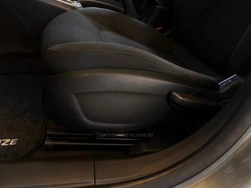 CHEVROLET CRUZE 1.8 LT 16V 2013/2013 AUTOGRIF MOTORS CAMPO BOM / Carros no Vale CHEVROLET CRUZE 1.8 LT 16V 2013/2013 AUTOGRIF MOTORS CAMPO BOM / Carros no Vale