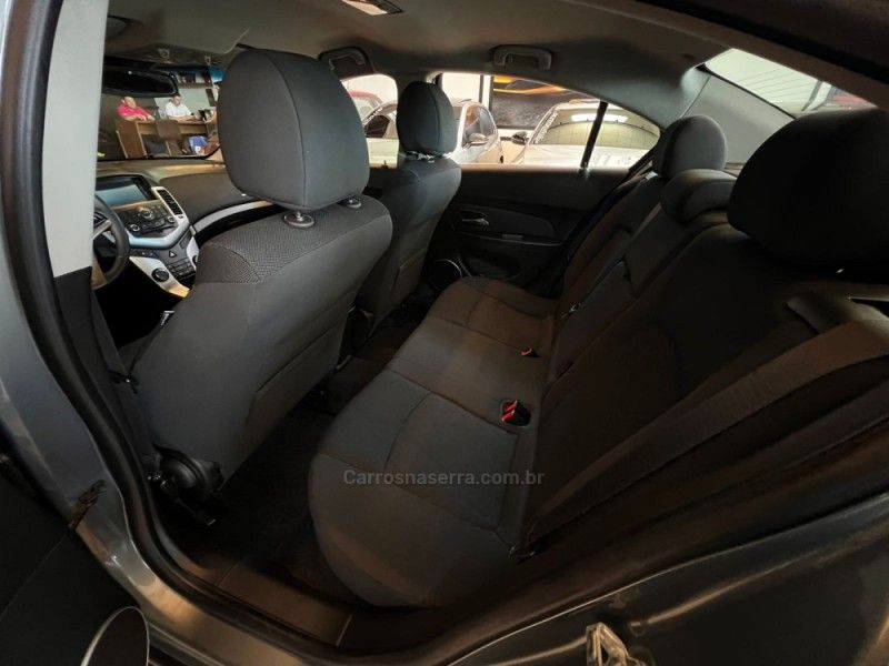 CHEVROLET CRUZE 1.8 LT 16V 2013/2013 AUTOGRIF MOTORS CAMPO BOM / Carros no Vale CHEVROLET CRUZE 1.8 LT 16V 2013/2013 AUTOGRIF MOTORS CAMPO BOM / Carros no Vale