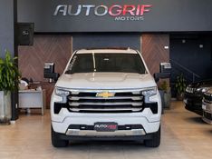 CHEVROLET SILVERADO 5.3 1500 HIGH 4X4 COUNTRY 4X4 2023/2024 AUTOGRIF MOTORS CAMPO BOM / Carros no Vale
