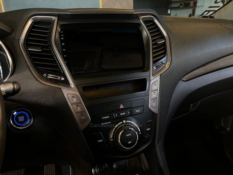 HYUNDAI SANTA FÉ 3.5 MPFI GLS 7 LUGARES V6 24V 285CV 2015/2015 AUTOGRIF MOTORS CAMPO BOM / Carros no Vale