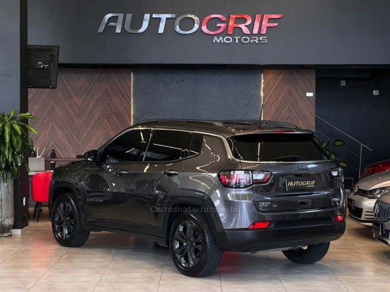 JEEP COMPASS 1.3 LONGITUDE T270 16V TURBO 4X2 2022/2022 AUTOGRIF MOTORS CAMPO BOM / Carros no Vale JEEP COMPASS 1.3 LONGITUDE T270 16V TURBO 4X2 2022/2022 AUTOGRIF MOTORS CAMPO BOM / Carros no Vale