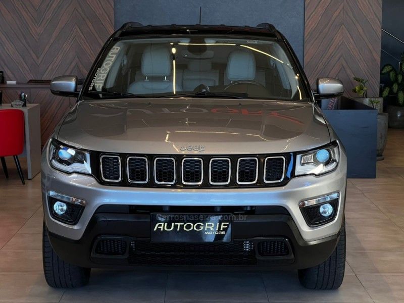 JEEP COMPASS 2.0 16V LONGITUDE 4X4 2019/2019 AUTOGRIF MOTORS CAMPO BOM / Carros no Vale