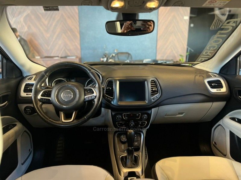 JEEP COMPASS 2.0 16V LONGITUDE 4X4 2019/2019 AUTOGRIF MOTORS CAMPO BOM / Carros no Vale