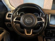 JEEP COMPASS 2.0 16V LONGITUDE 4X4 2019/2019 AUTOGRIF MOTORS CAMPO BOM / Carros no Vale
