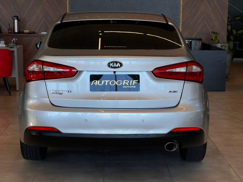 KIA CERATO 1.6 SX3 16V 2014/2014 AUTOGRIF MOTORS CAMPO BOM / Carros no Vale
