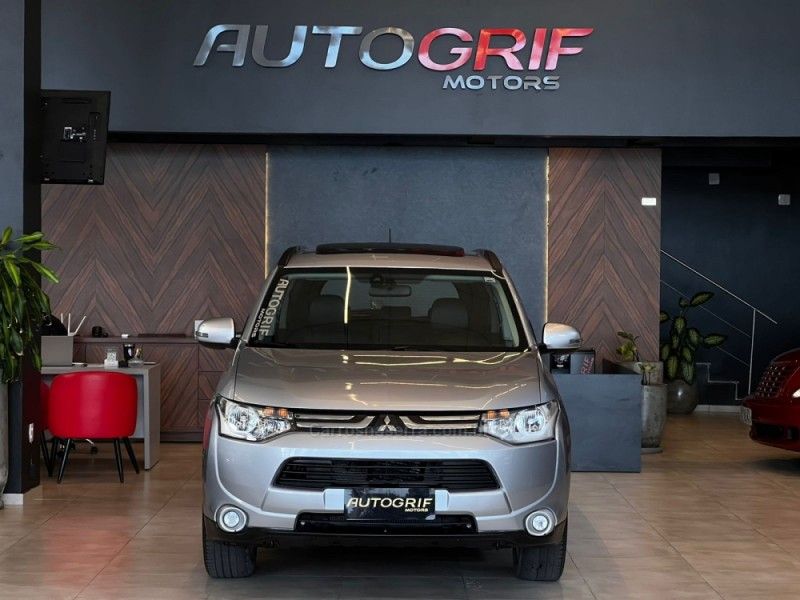 MITSUBISHI OUTLANDER 2.0 16V 2015/2015 AUTOGRIF MOTORS CAMPO BOM / Carros no Vale