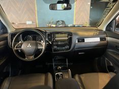 MITSUBISHI OUTLANDER 2.0 16V 2015/2015 AUTOGRIF MOTORS CAMPO BOM / Carros no Vale