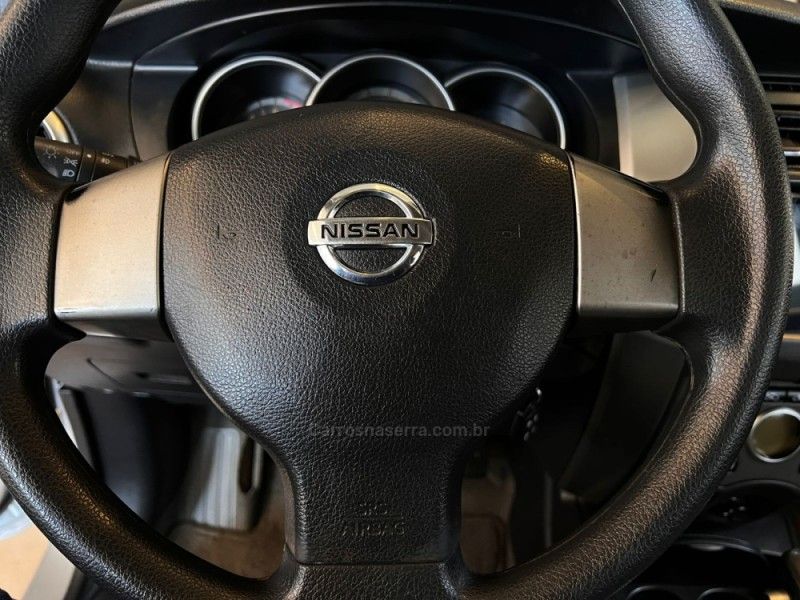 NISSAN GRAND LIVINA 1.8 SL 16V 2010/2010 AUTOGRIF MOTORS CAMPO BOM / Carros no Vale