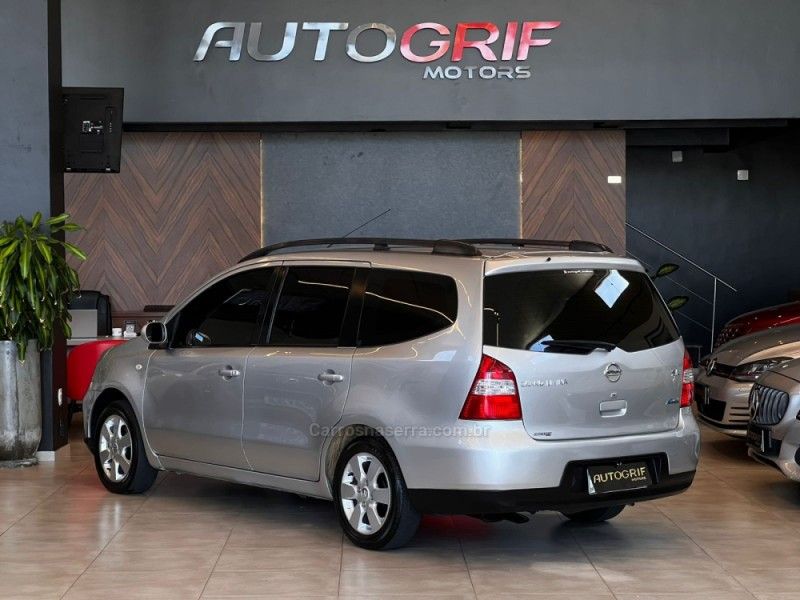 NISSAN GRAND LIVINA 1.8 SL 16V 2010/2010 AUTOGRIF MOTORS CAMPO BOM / Carros no Vale