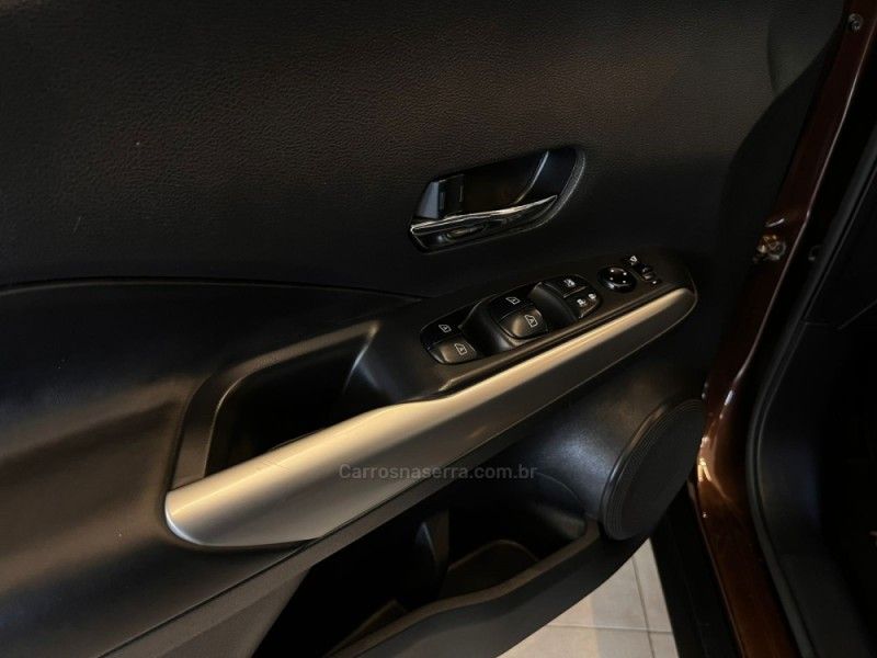 NISSAN KICKS 1.6 16V SL XTRONIC 2020/2021 AUTOGRIF MOTORS CAMPO BOM / Carros no Vale NISSAN KICKS 1.6 16V SL XTRONIC 2020/2021 AUTOGRIF MOTORS CAMPO BOM / Carros no Vale