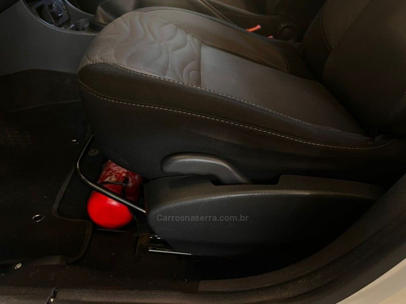RENAULT DUSTER 2.0 DYNAMIQUE 4X2 16V 2012/2013 AUTOGRIF MOTORS CAMPO BOM / Carros no Vale