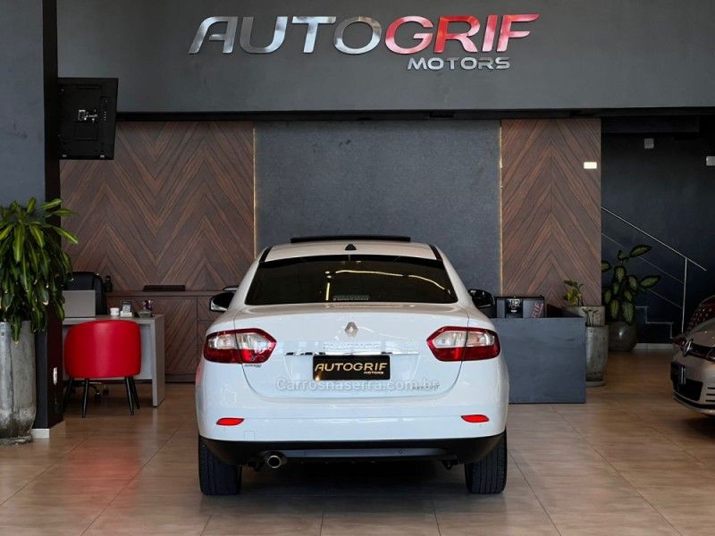 RENAULT FLUENCE 2.0 PRIVILÉGE 16V 2014/2014 AUTOGRIF MOTORS CAMPO BOM / Carros no Vale