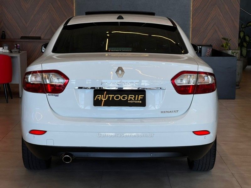 RENAULT FLUENCE 2.0 PRIVILÉGE 16V 2014/2014 AUTOGRIF MOTORS CAMPO BOM / Carros no Vale