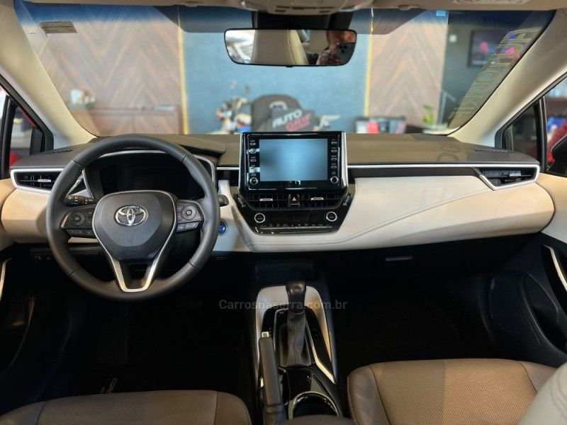 TOYOTA COROLLA 1.8 ALTIS PREMIUM 16V HÍBRIDO 2022/2022 AUTOGRIF MOTORS CAMPO BOM / Carros no Vale