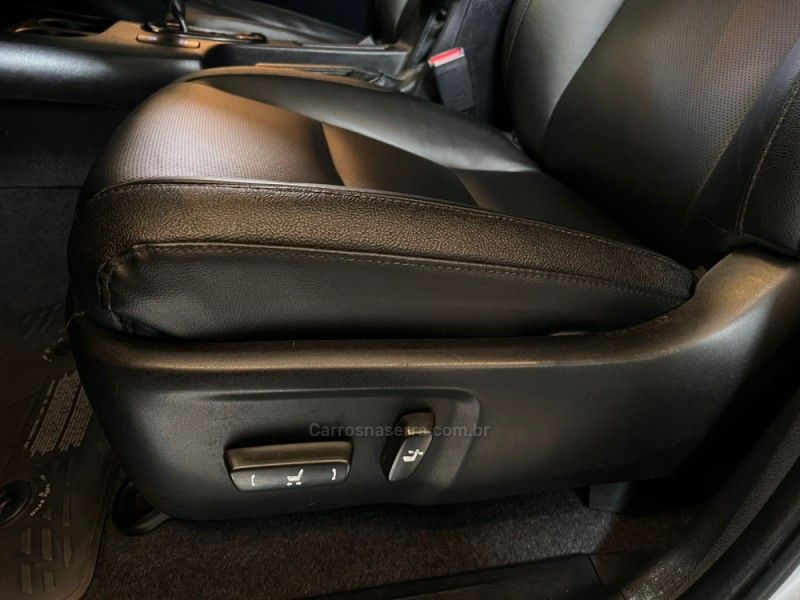 TOYOTA HILUX 2.8 SRX 4X4 CD 16V 2018/2019 AUTOGRIF MOTORS CAMPO BOM / Carros no Vale