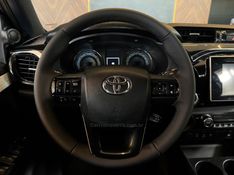 TOYOTA HILUX 2.8 SRX 4X4 CD 16V 2018/2019 AUTOGRIF MOTORS CAMPO BOM / Carros no Vale