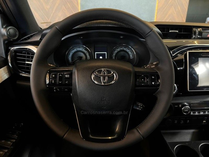 TOYOTA HILUX 2.8 SRX 4X4 CD 16V 2018/2019 AUTOGRIF MOTORS CAMPO BOM / Carros no Vale