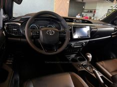TOYOTA HILUX 2.8 SRX 4X4 CD 16V 2018/2019 AUTOGRIF MOTORS CAMPO BOM / Carros no Vale