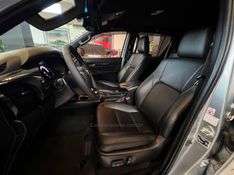TOYOTA HILUX 2.8 SRX 4X4 CD 16V 2018/2019 AUTOGRIF MOTORS CAMPO BOM / Carros no Vale