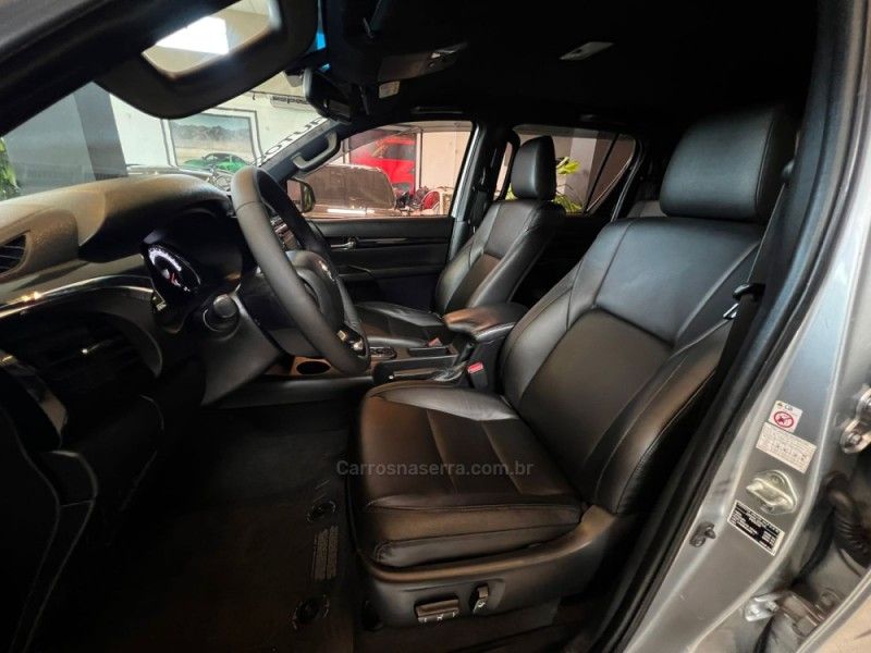 TOYOTA HILUX 2.8 SRX 4X4 CD 16V 2018/2019 AUTOGRIF MOTORS CAMPO BOM / Carros no Vale