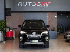 TOYOTA HILUX SW4 2.8 SRX 4X4 7 LUGARES 16V TURBO INTERCOOLER 2019/2019 AUTOGRIF MOTORS CAMPO BOM / Carros no Vale