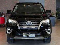 TOYOTA HILUX SW4 2.8 SRX 4X4 7 LUGARES 16V TURBO INTERCOOLER 2019/2019 AUTOGRIF MOTORS CAMPO BOM / Carros no Vale