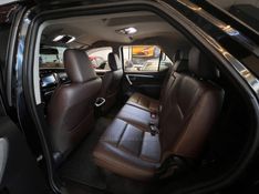 TOYOTA HILUX SW4 2.8 SRX 4X4 7 LUGARES 16V TURBO INTERCOOLER 2019/2019 AUTOGRIF MOTORS CAMPO BOM / Carros no Vale