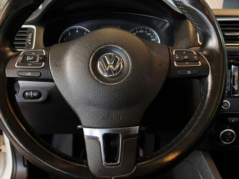 VOLKSWAGEN JETTA 2.0 TSI HIGHLINE 211CV DSG 2014/2014 AUTOGRIF MOTORS CAMPO BOM / Carros no Vale