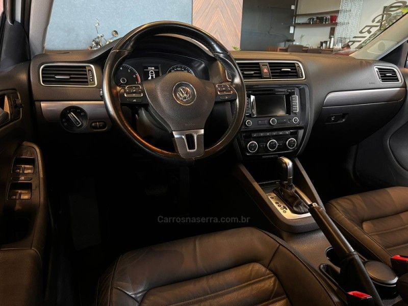 VOLKSWAGEN JETTA 2.0 TSI HIGHLINE 211CV DSG 2014/2014 AUTOGRIF MOTORS CAMPO BOM / Carros no Vale
