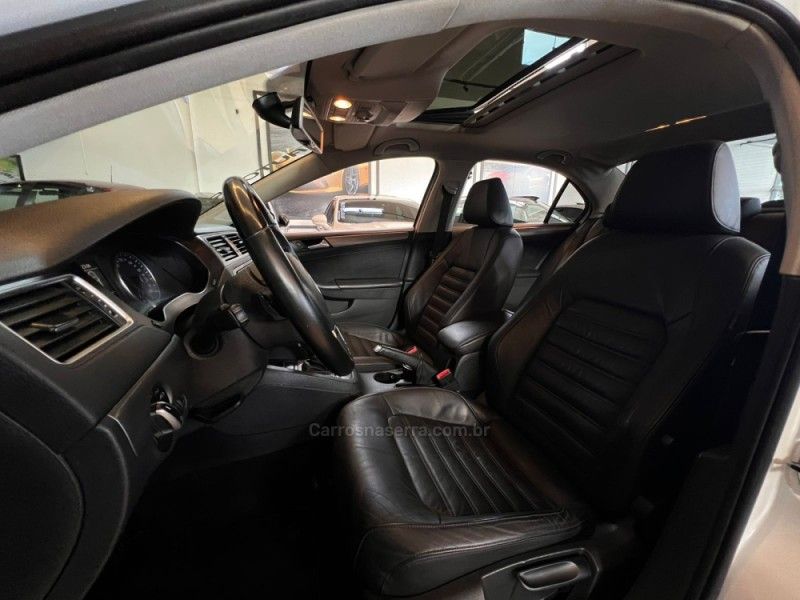 VOLKSWAGEN JETTA 2.0 TSI HIGHLINE 211CV DSG 2014/2014 AUTOGRIF MOTORS CAMPO BOM / Carros no Vale
